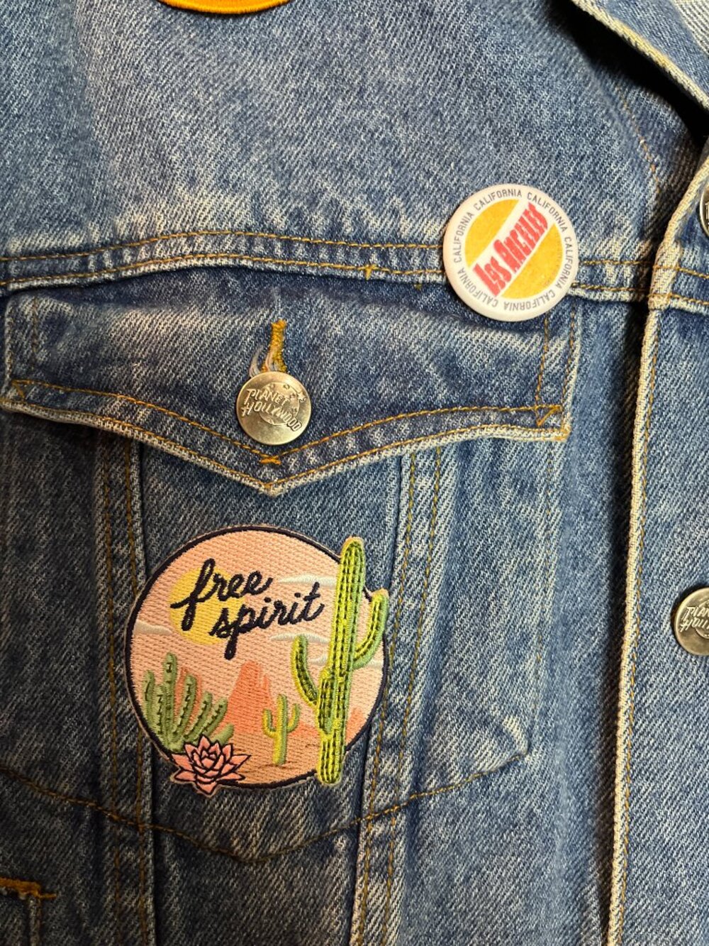 Vintage Planet Hollywood embroidered Jean Jacket Size M - Picture 3 of 8